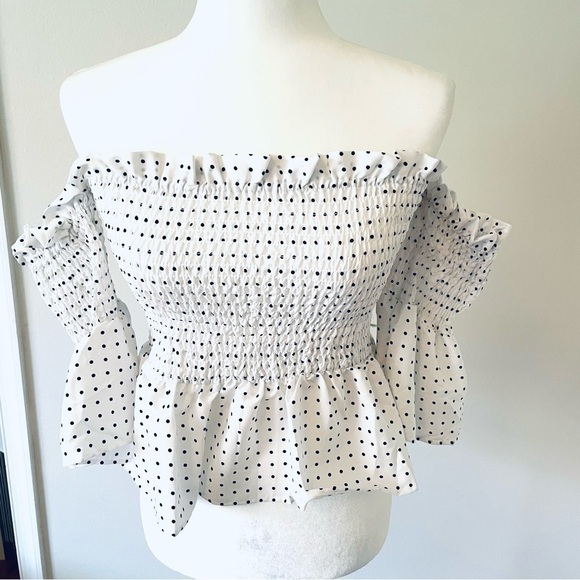 Polka Dot Off Shoulder Flounce Sleeve Crop Top - Size Large - Picture 3 of 13